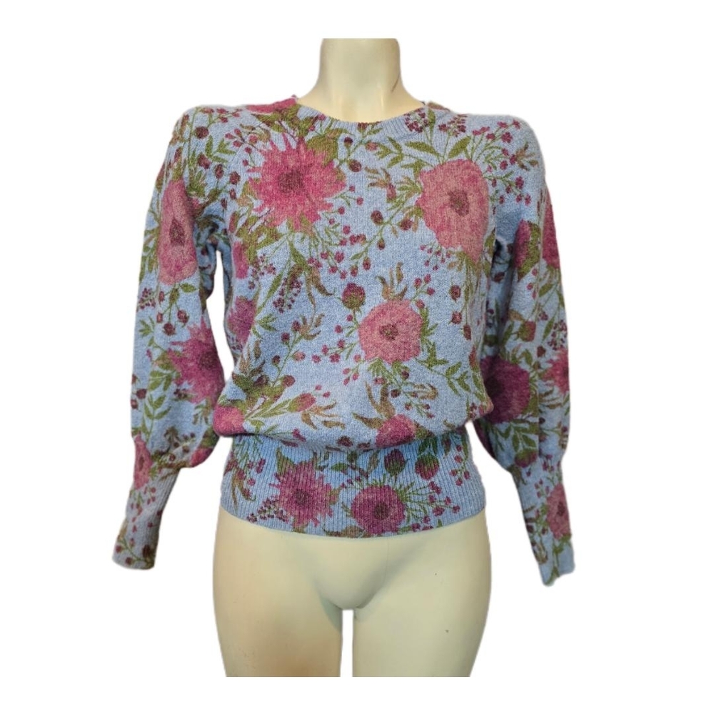 Floral Knit Pullover Sweater - Pink‎ Floral on Light Blue